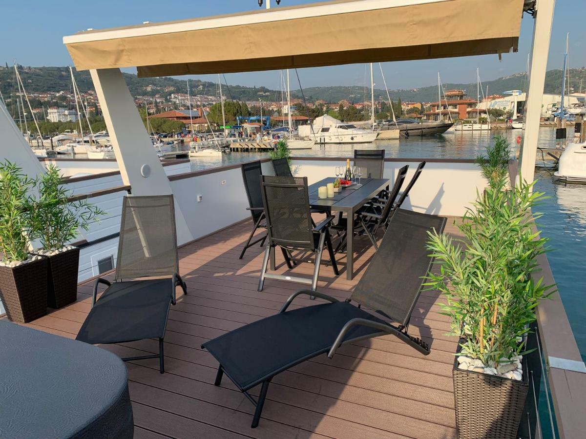 הוילה Floating House Mm, Marina בפורטורוז מראה חיצוני תמונה